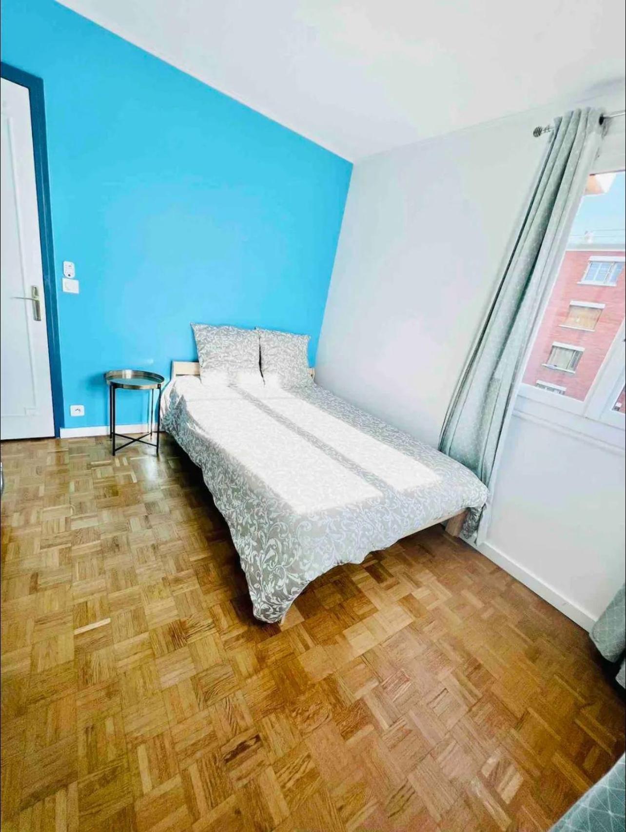 Modern 2 Bedroom Apartment Near Paris Metro, Giant Flat Screen Tv 85 Inches, Balcony, Free Parking Иври сюр Сен Екстериор снимка